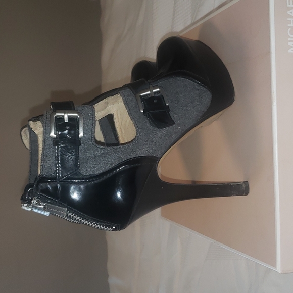 Michael Kors Heeled Booties - Picture 3 of 6